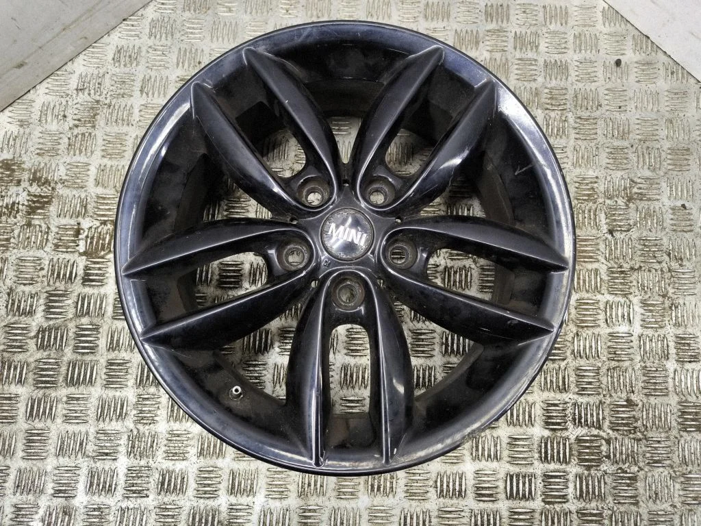 R17 alloy rim – Mini Cooper Countryman R60 (2011-2016)