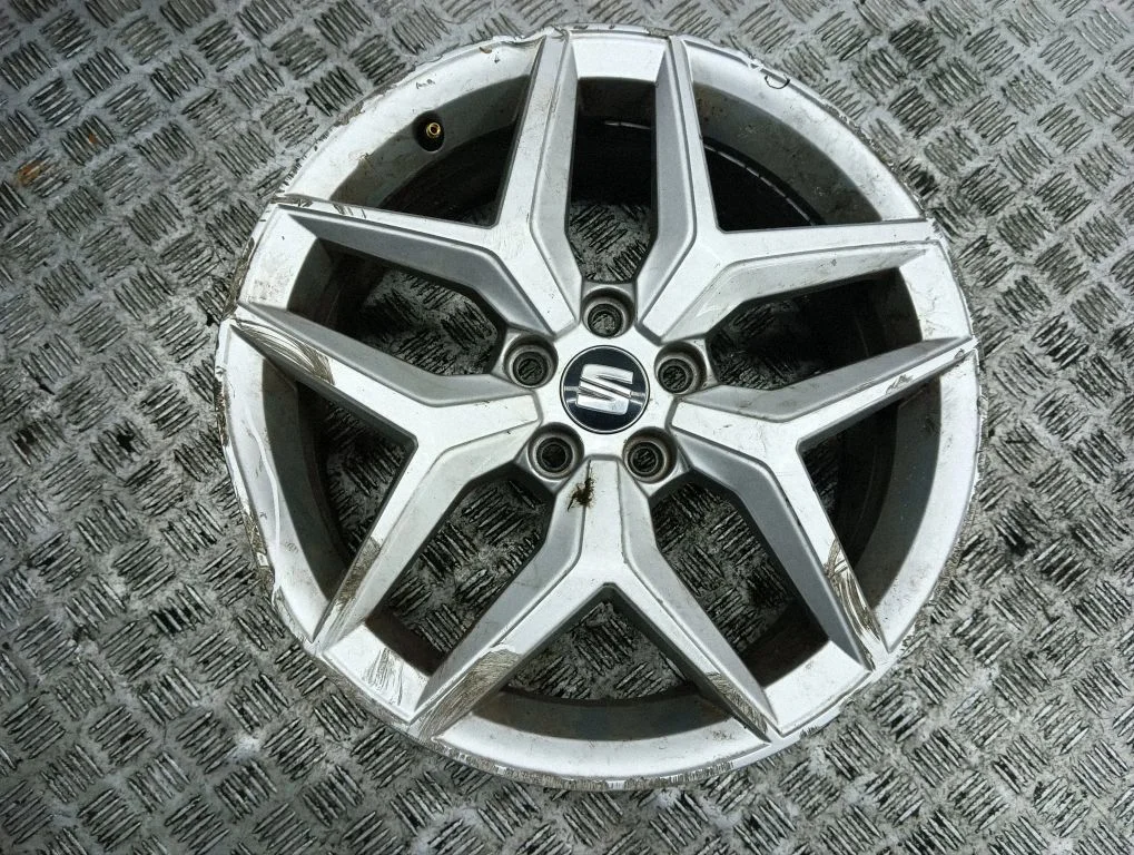 R17 vieglmetāla disks (-i) 6F0601025C