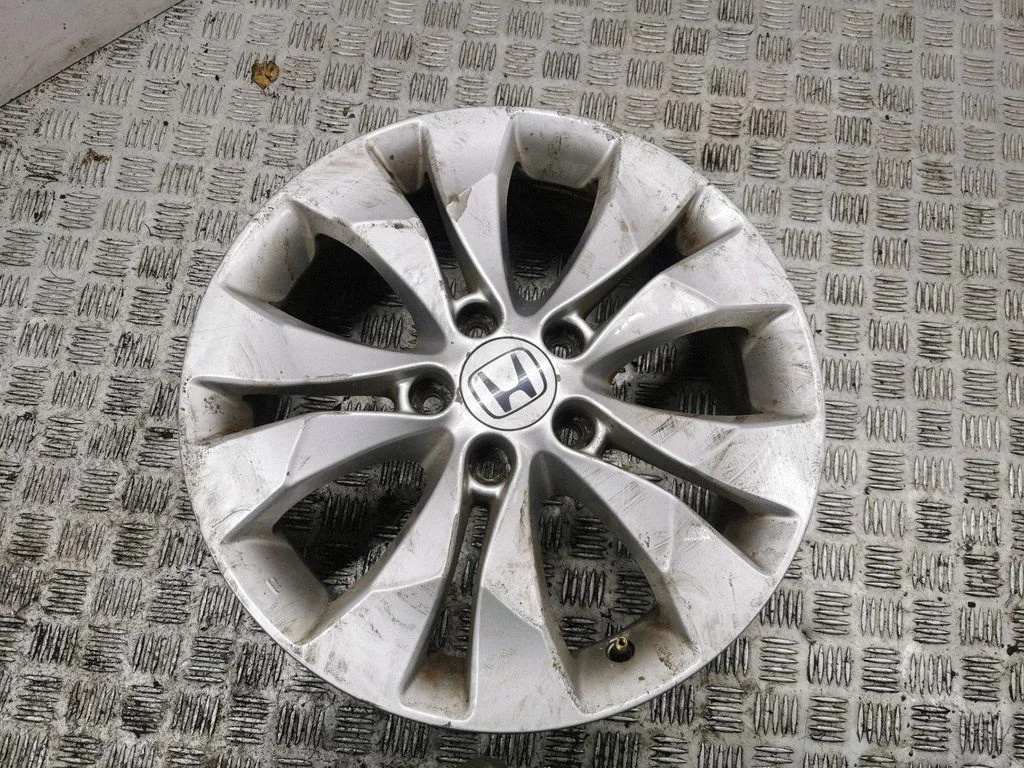 R17 alloy rim – Honda CR-V (2013-2016)