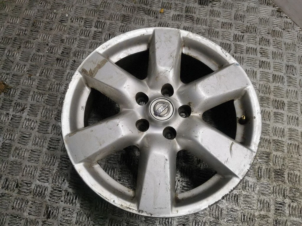 R17 alloy rim