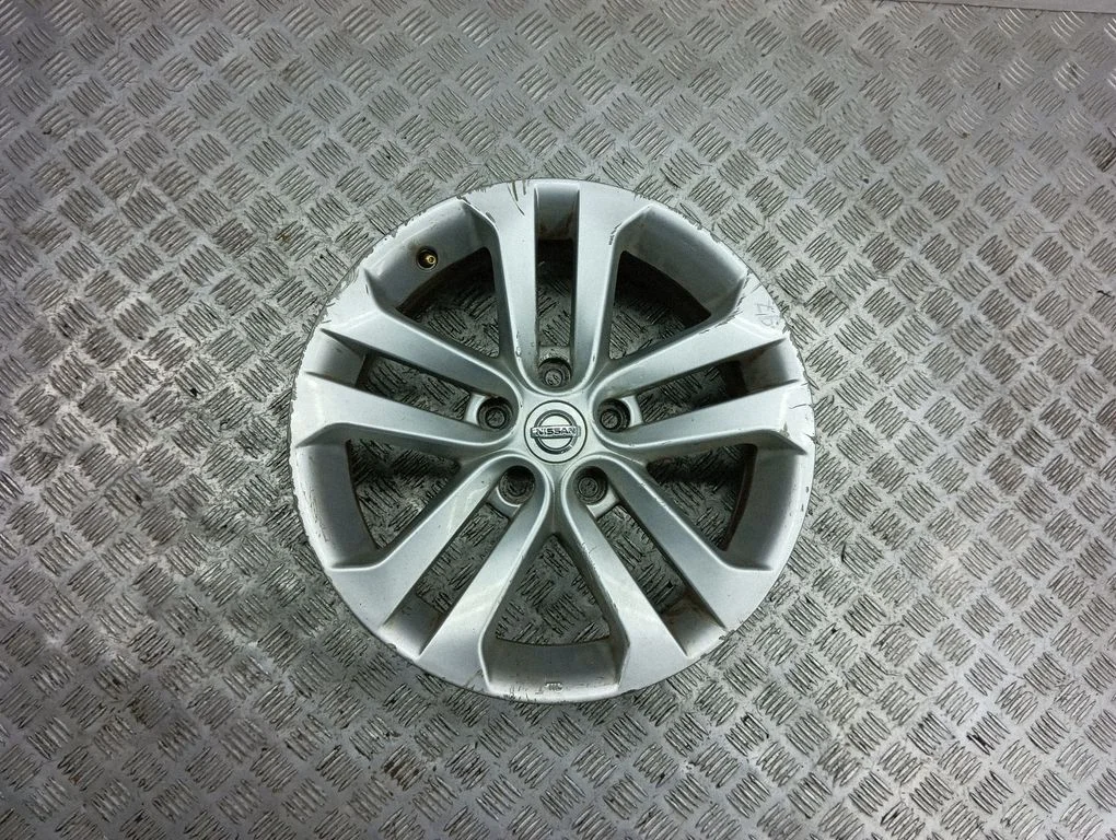 R17 alloy rim