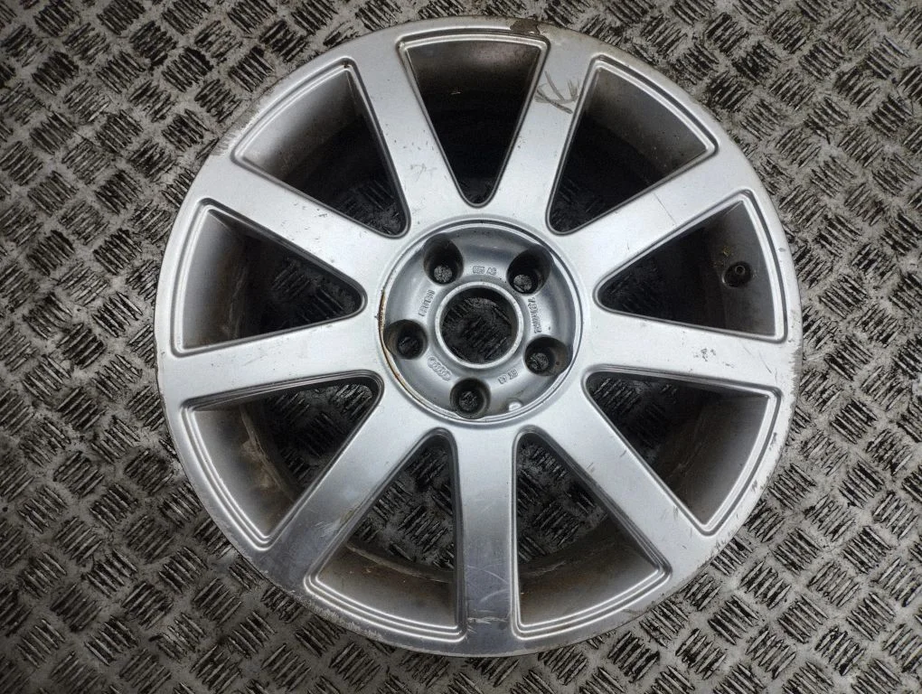 R17 alloy rim 8E0601