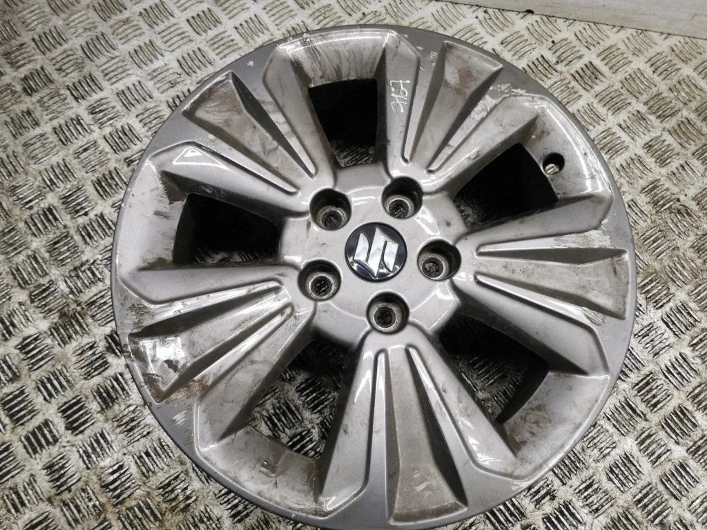 R17 alloy rim
