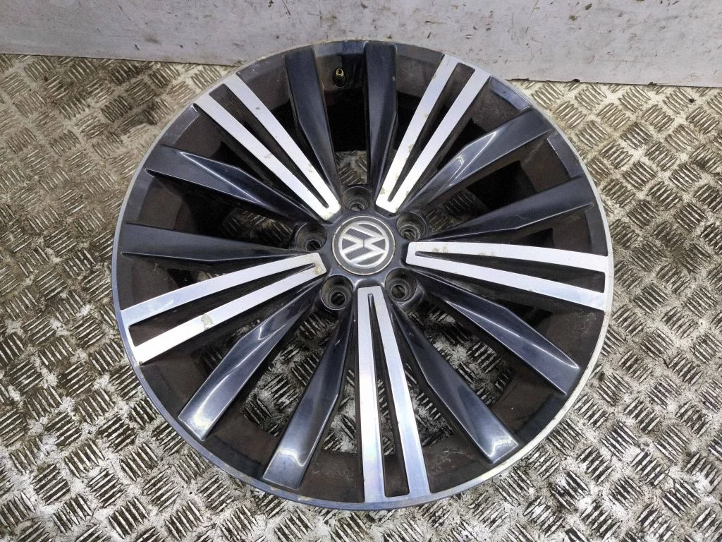 R18 alloy rim – Volkswagen Tiguan Allspace (2017-)