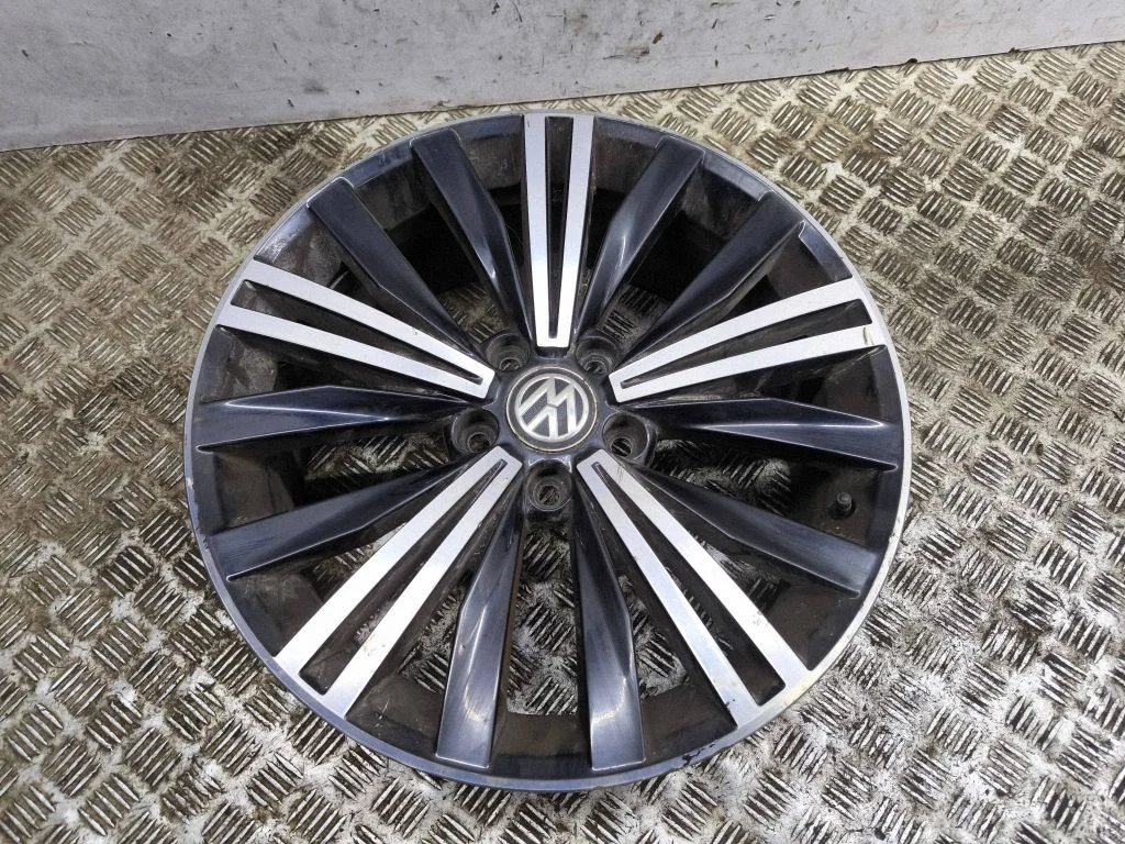 R18 alloy rim – Volkswagen Tiguan Allspace (2017-)