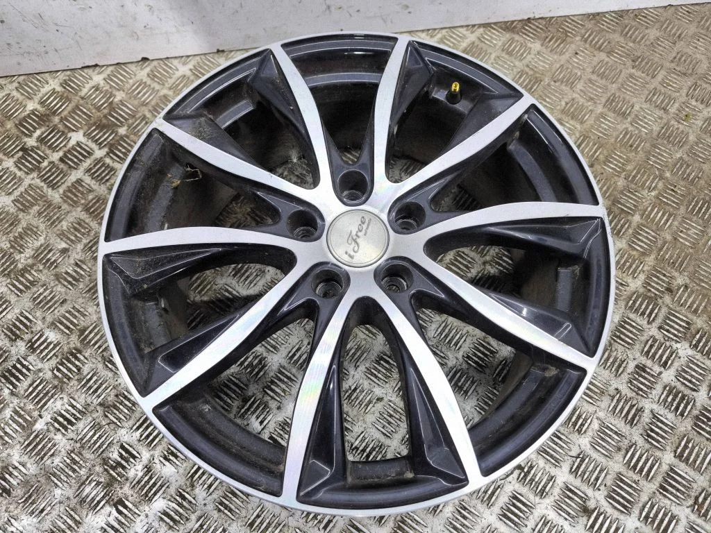 R18 alloy rim – Lexus IS 220D-250-350 (2006-2013)