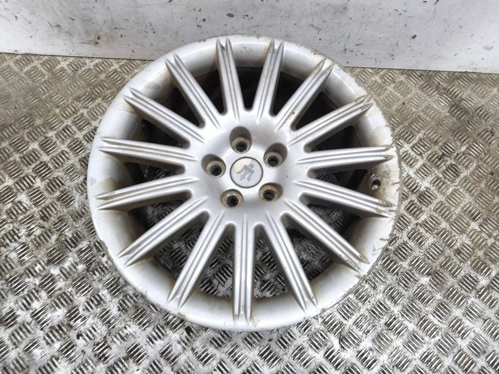 R18 alloy rim