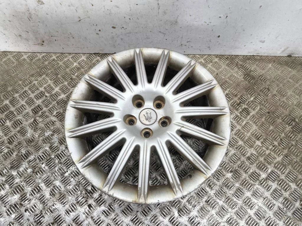 R18 alloy rim