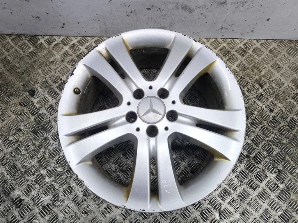 R18 alloy rim A2514011302