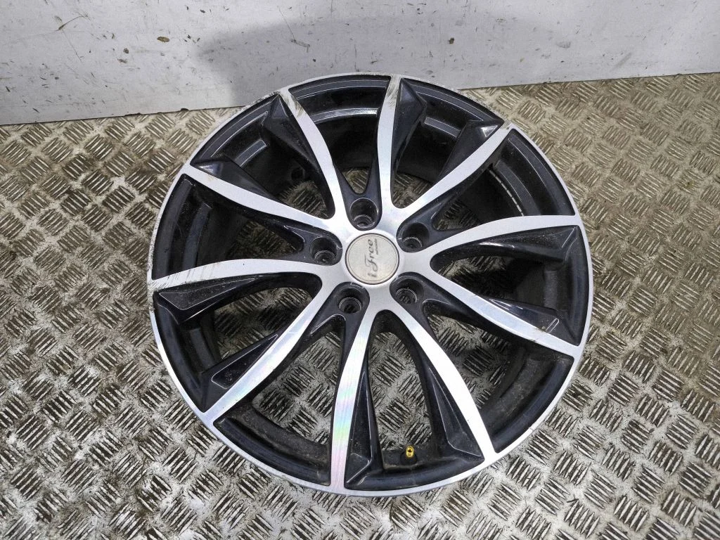 R18 alloy rim – Lexus IS 220D-250-350 (2006-2013)