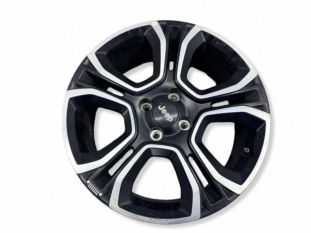 R18 valuvelg (-veljed) – Jeep Avenger (2022-)