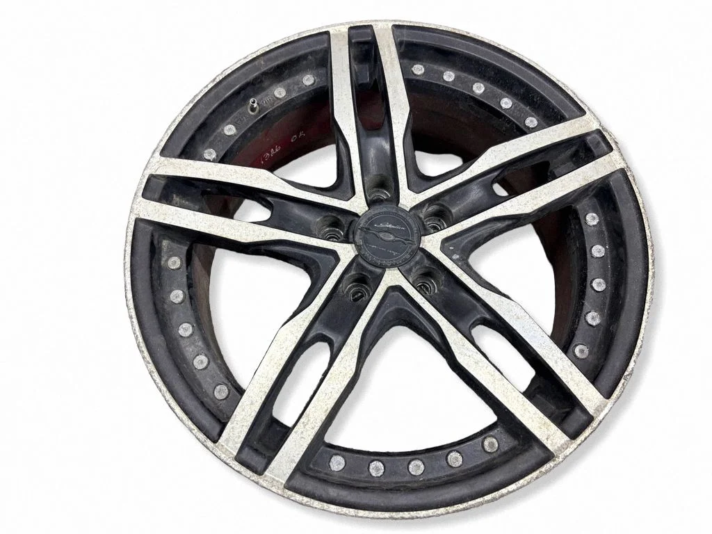 R18 alloy rim