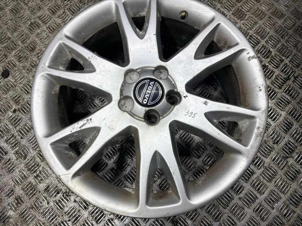 R18 alloy rim