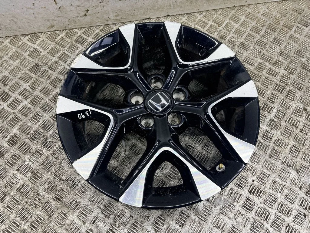 R18 alloy rim 3V018070A