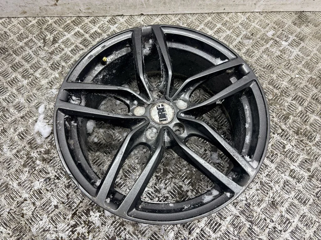 R18 alloy rim