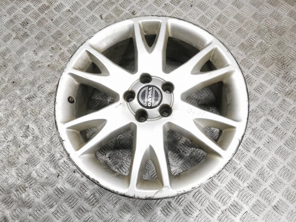 R18 valuvelg (-veljed) – Volvo XC90 (2003-2006)