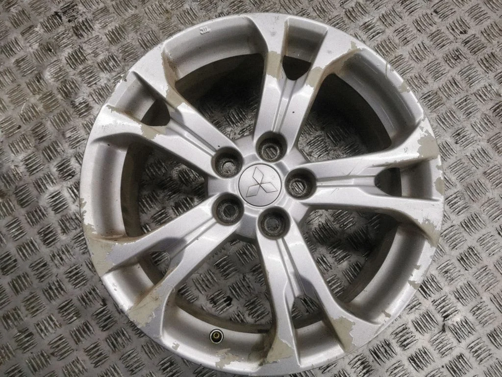 R18 alloy rim 4250C201
