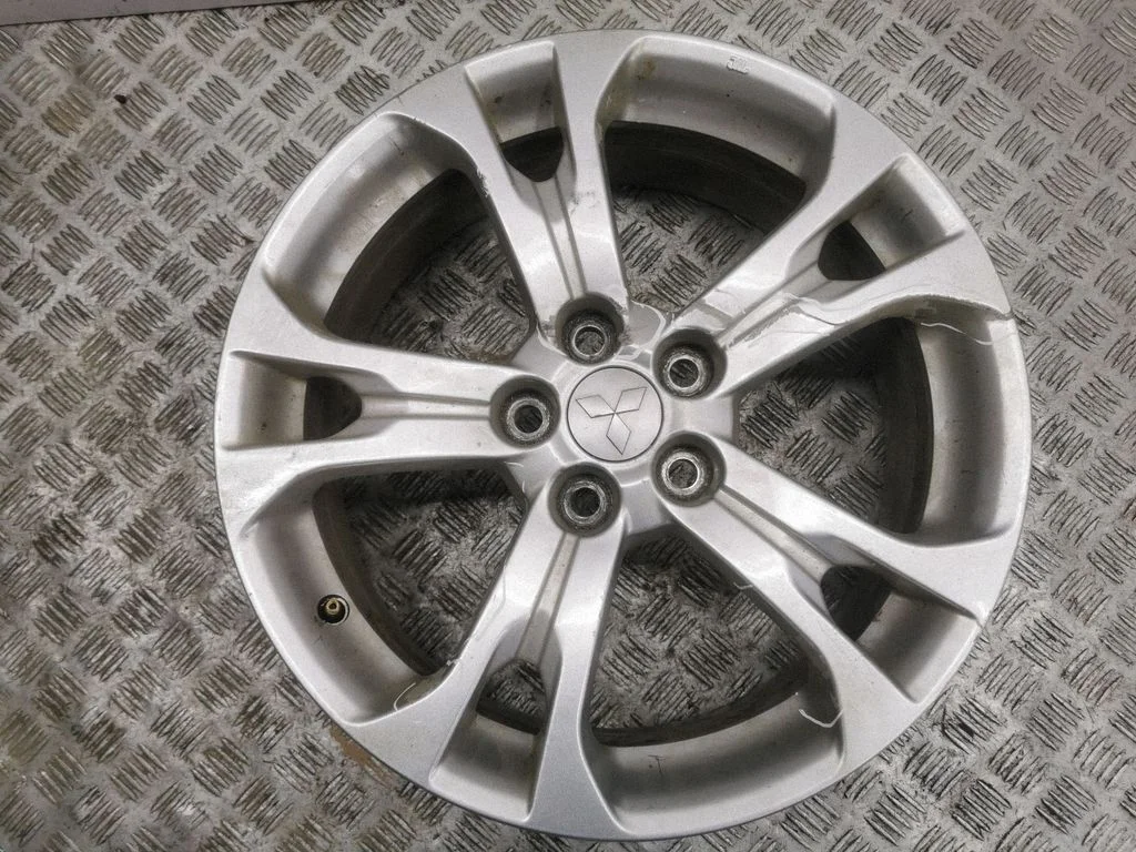 R18 alloy rim 4250C201