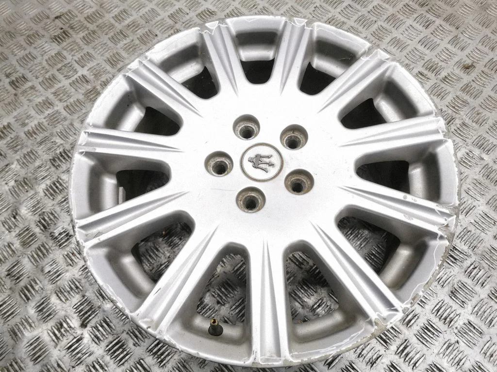 R18 alloy rim