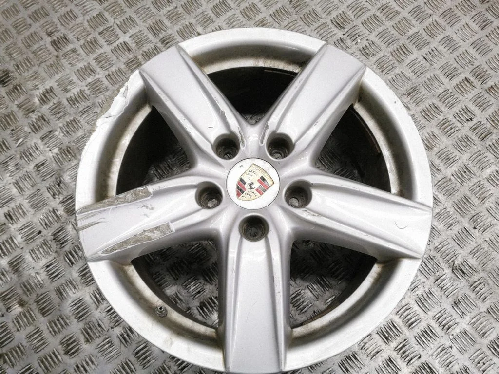 R18 valuvelg (-veljed) 7P5601025D