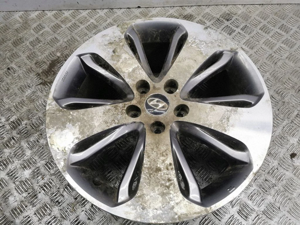 R18 alloy rim