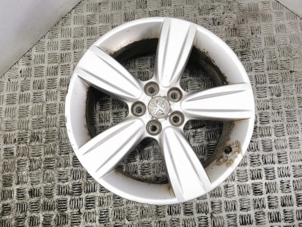 R18 vieglmetāla disks (-i)