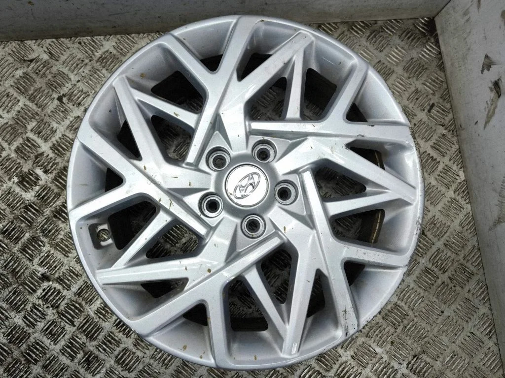 R18 alloy rim 52910CM300