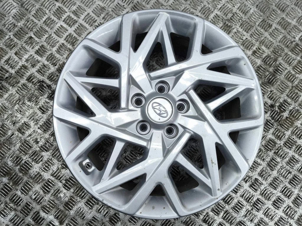 R18 alloy rim 52910CM300