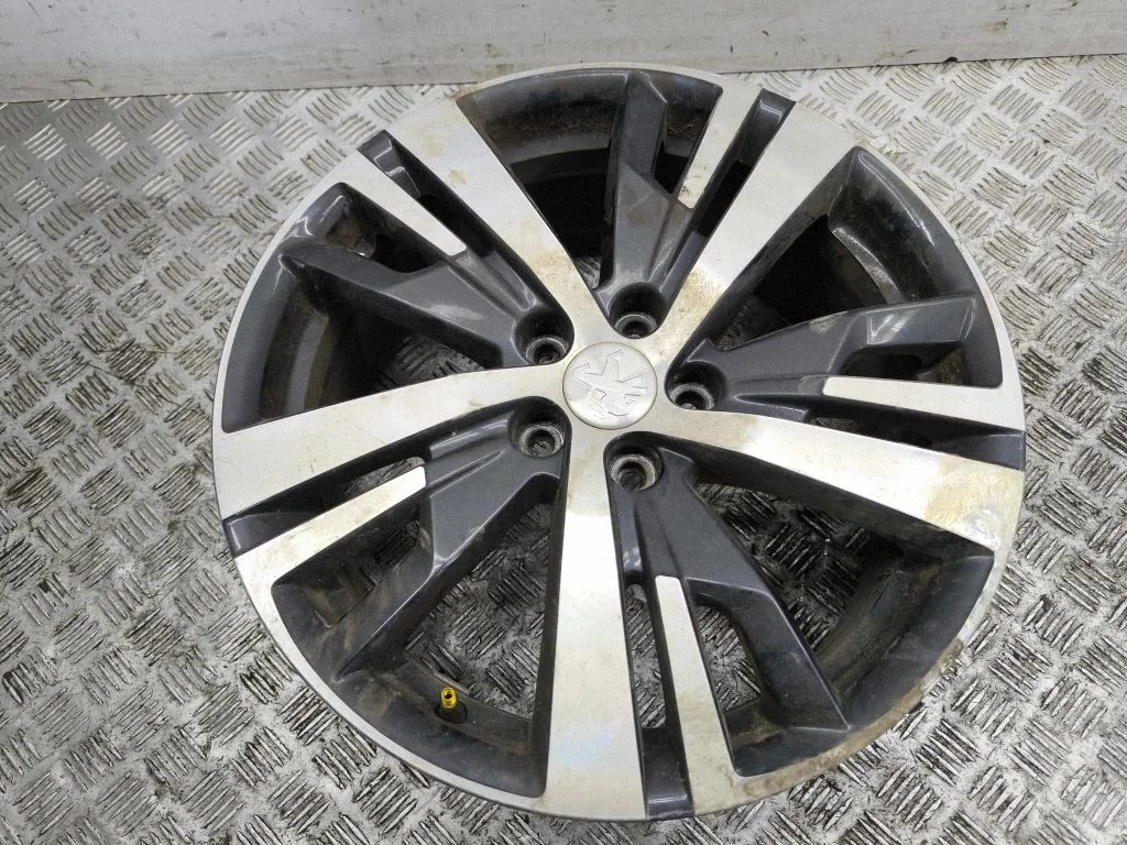 R18 alloy rim 9809687377