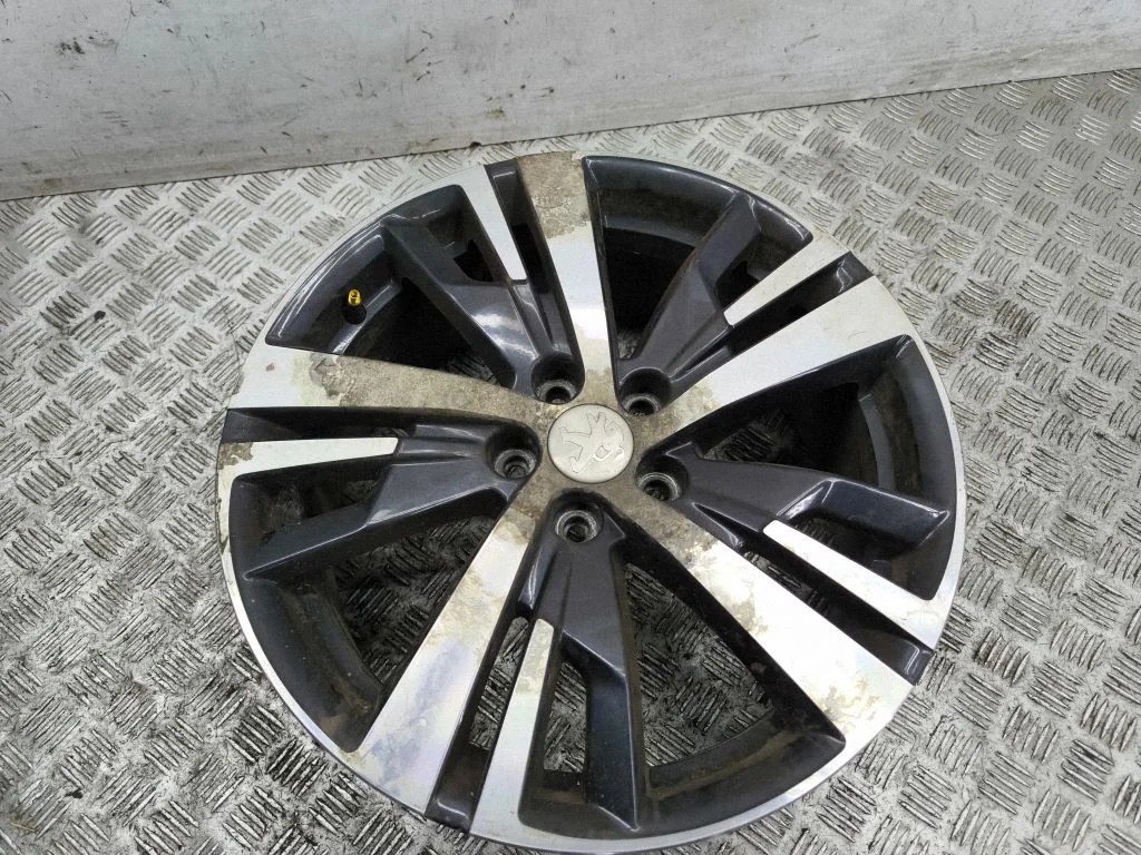 R18 alloy rim 9809687377