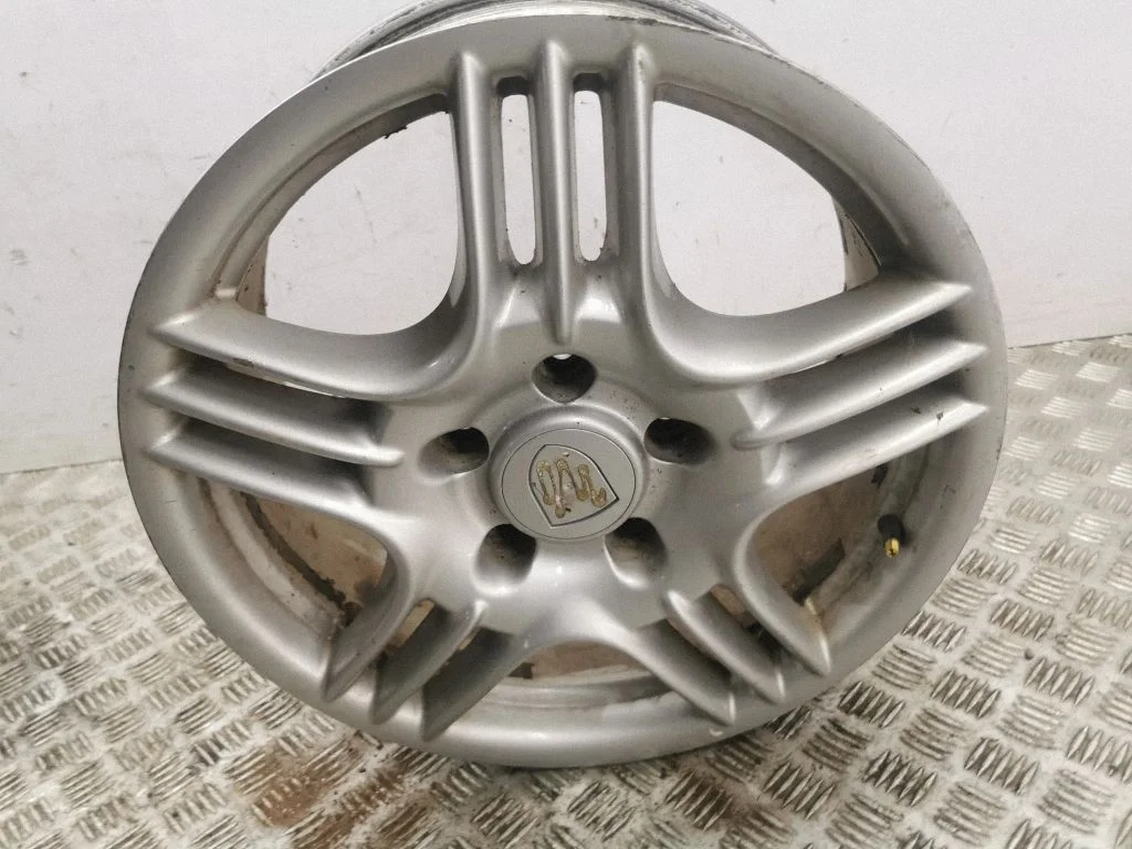 R18 valuvelg (-veljed) 7L601025A