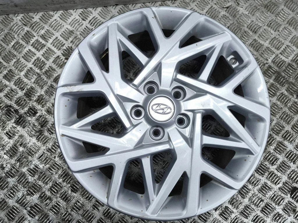 R18 alloy rim 52910CM300