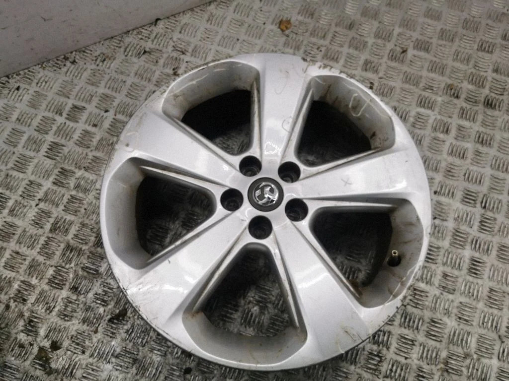 R18 valuvelg (-veljed) 95181597