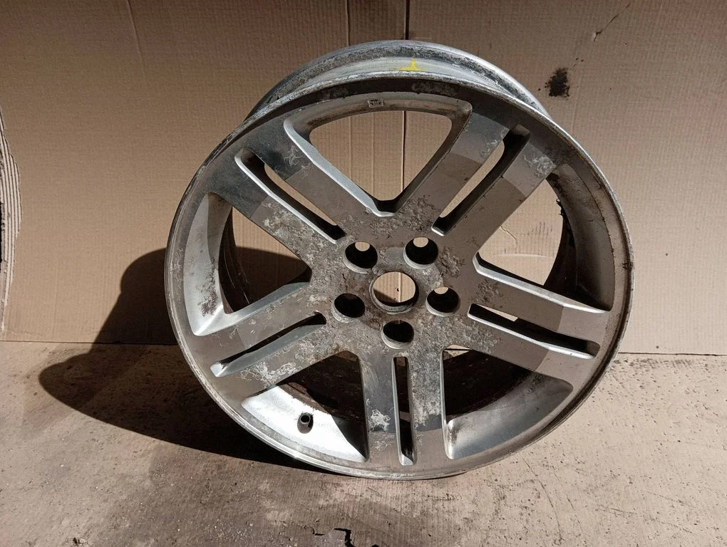 R18 alloy rim