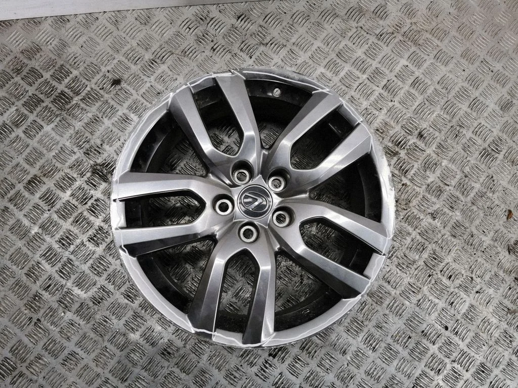 R18 alloy rim – Lexus NX (2014-2021)