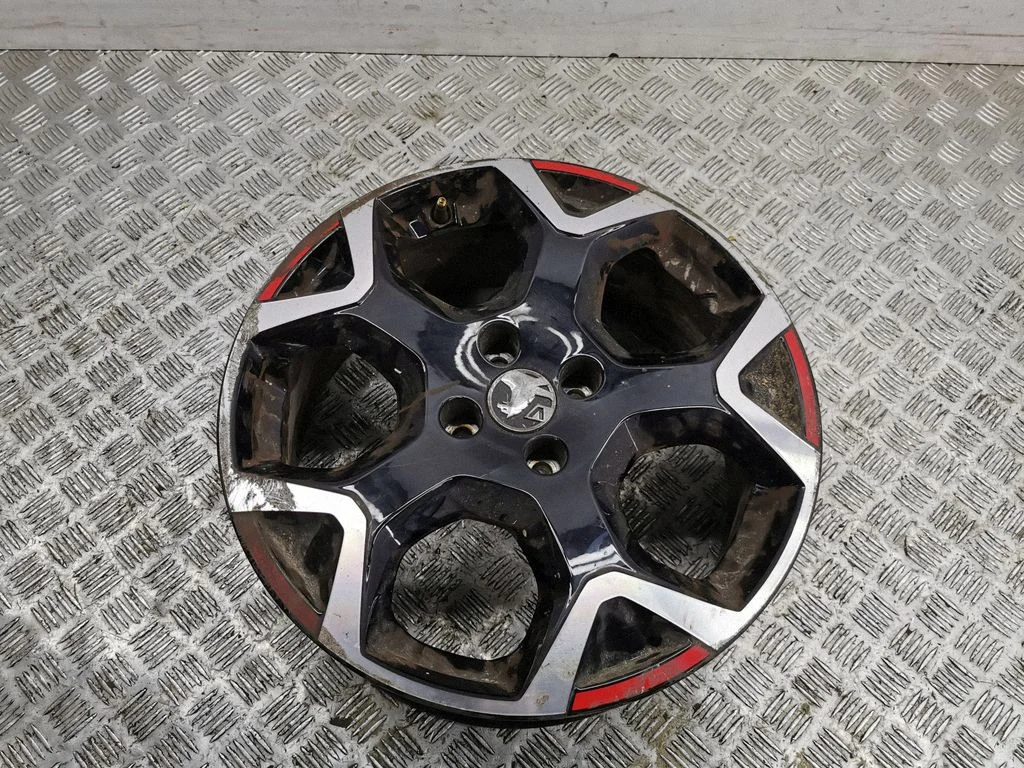 R18 alloy rim 9835097680