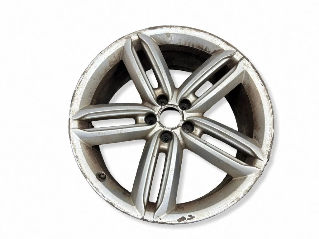 R20 alloy rim 4G9601025B