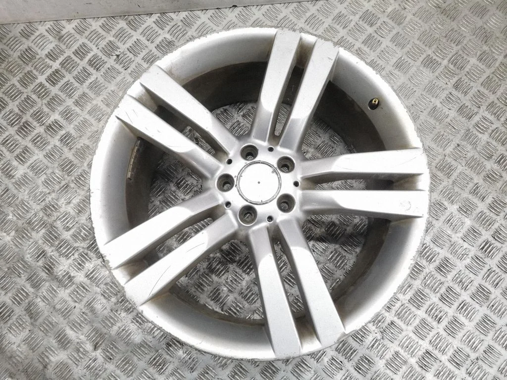 R20 vieglmetāla disks (-i) A2044012502
