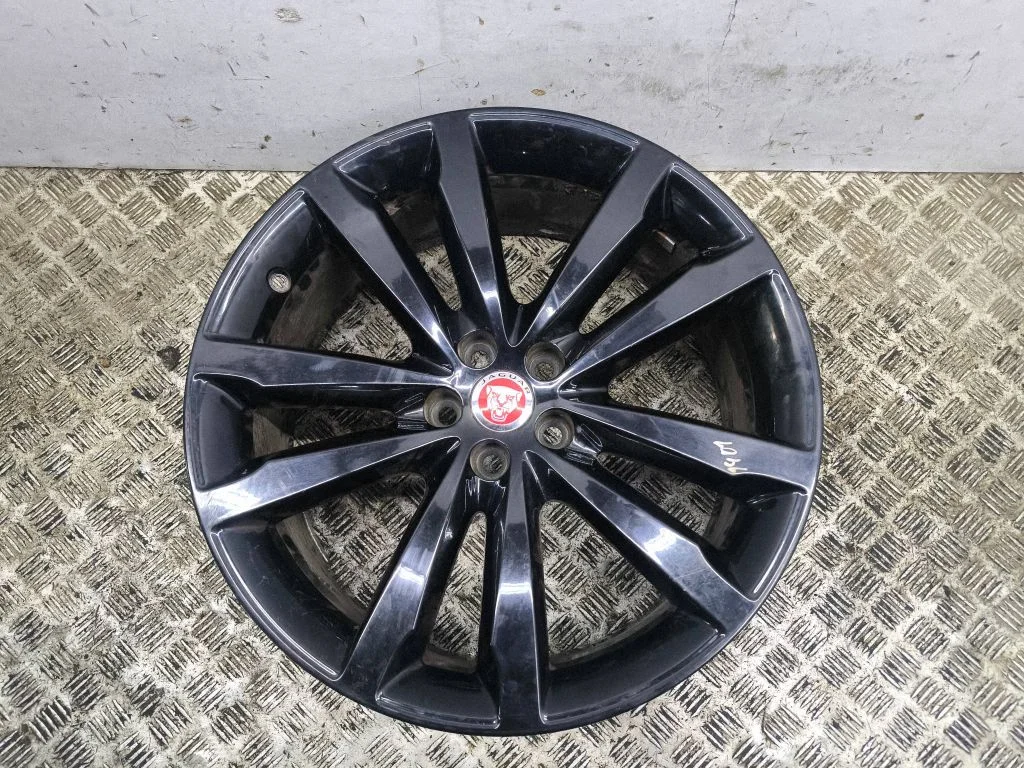 R20 vieglmetāla disks (-i) HK9M1007GA