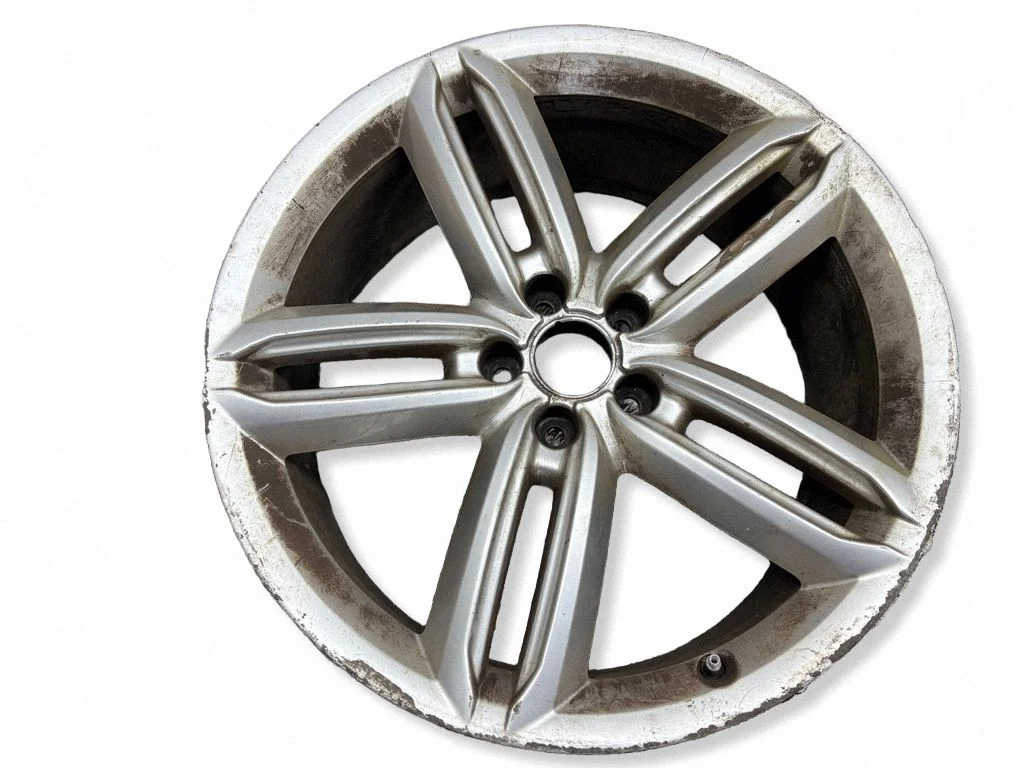 R20 alloy rim 4G9601025B