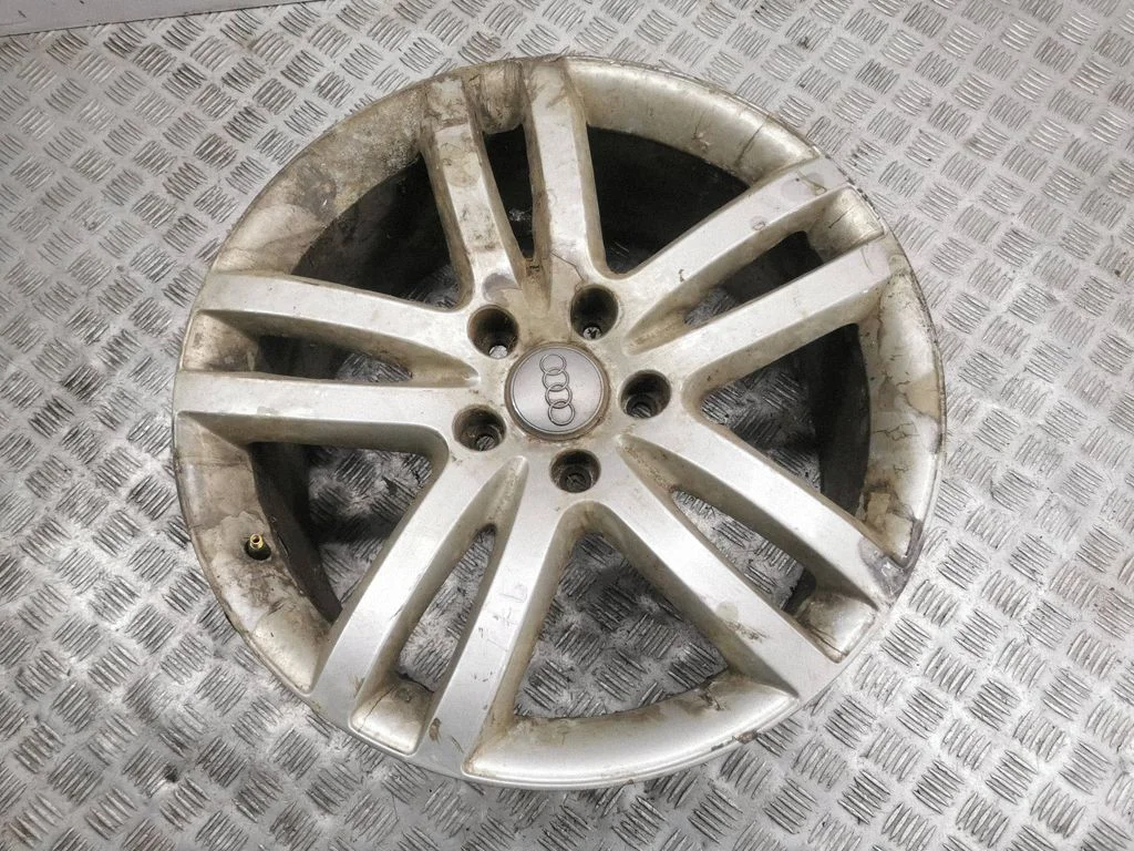 R20 alloy rim 4L0801025