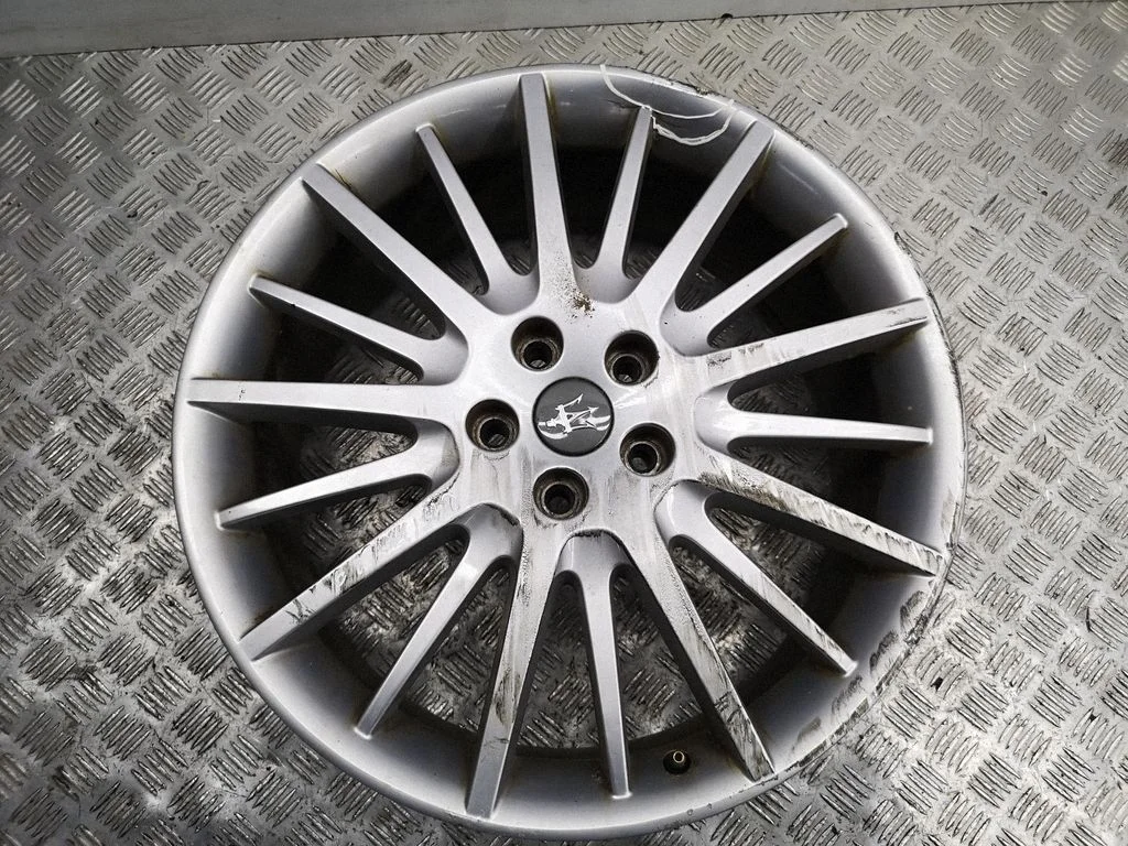 R20 alloy rim
