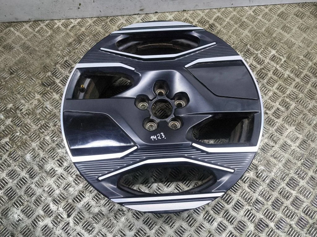 R20 vieglmetāla disks (-i) – Peugeot 3008 III (2023-)