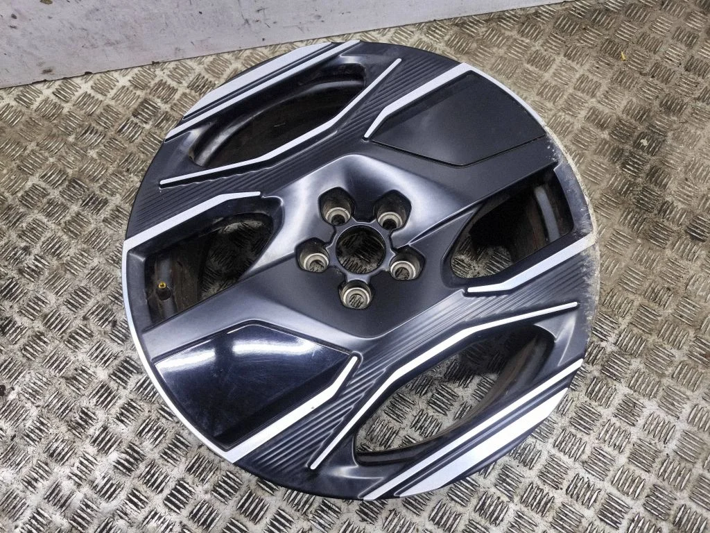 R20 vieglmetāla disks (-i) – Peugeot 3008 III (2023-)
