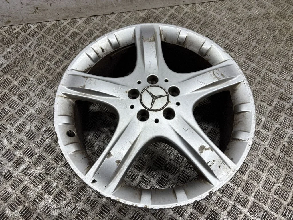 R19 alloy rim A2514011202