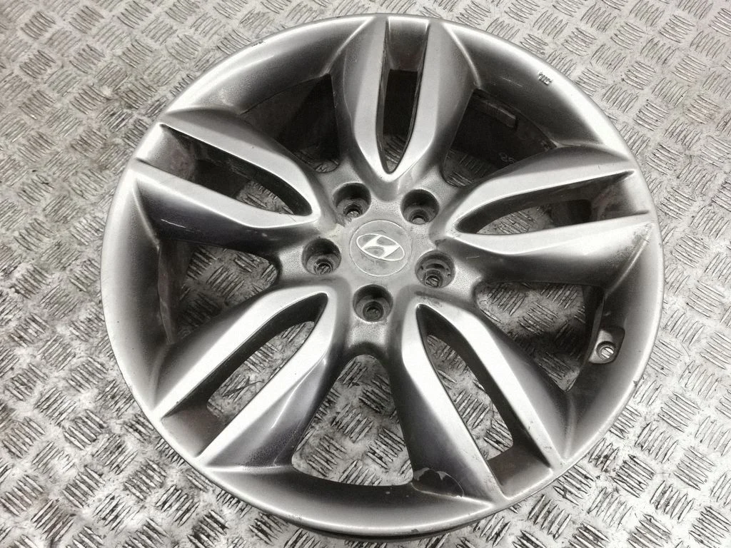 R19 alloy rim 529104Z195