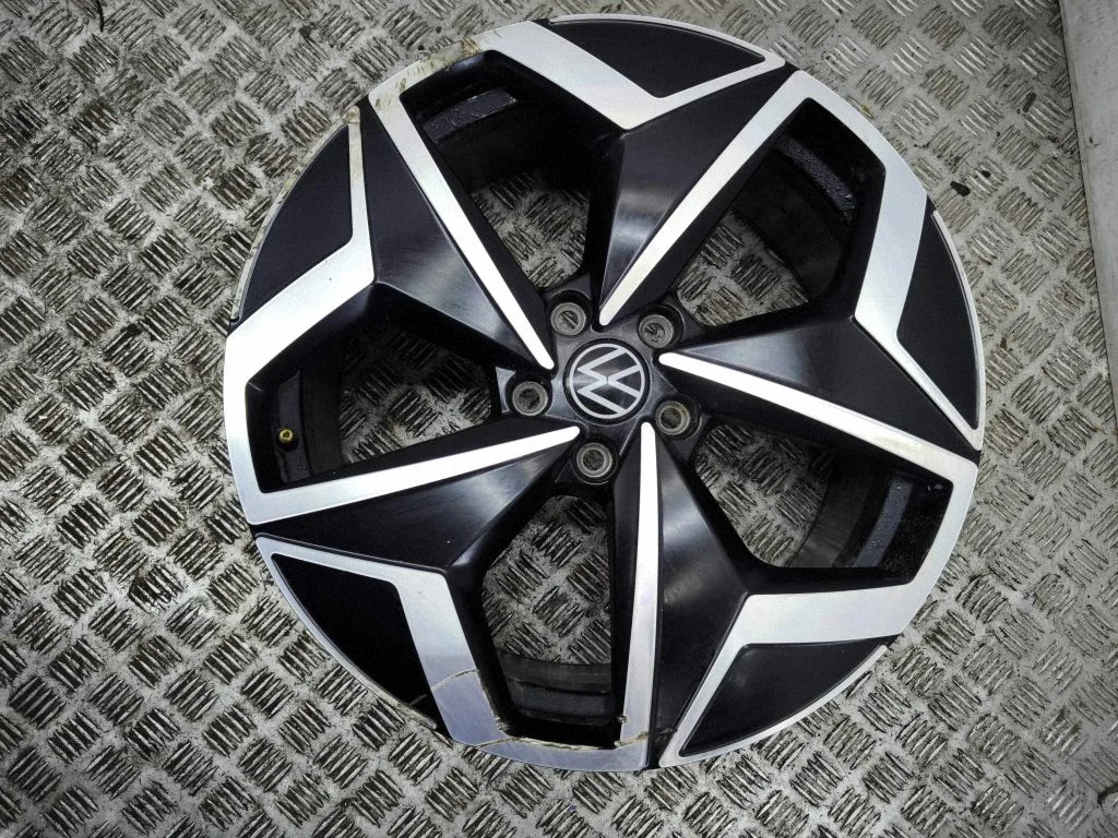 R19 alloy rim 10A601025J