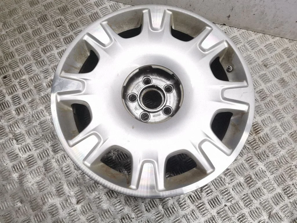 R19 vieglmetāla disks (-i) 3W0601025R