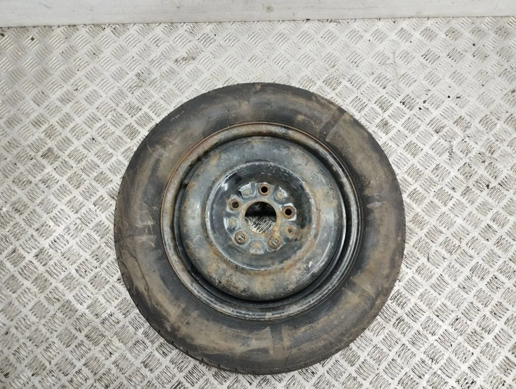 R16 rezerves ritenis
