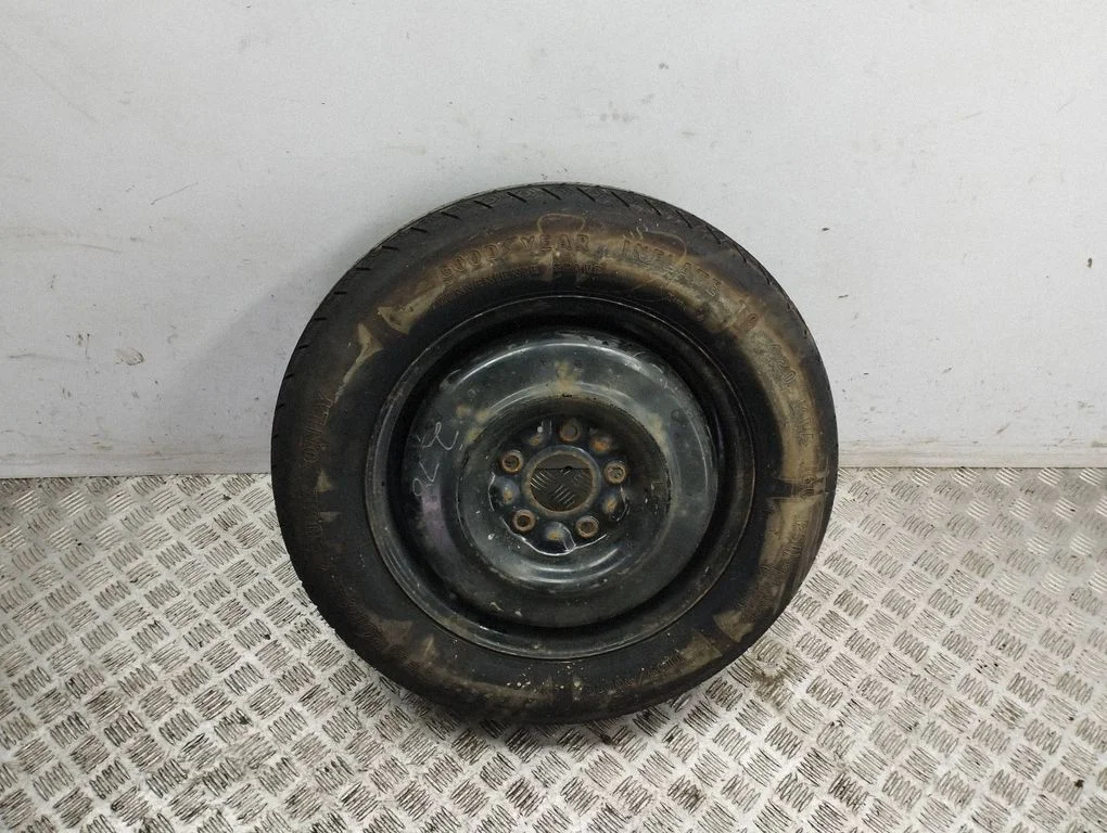 R16 rezerves ritenis